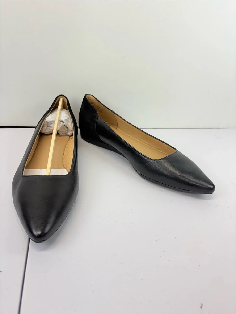 Naturalizer Womens 9M Rayna Black Leather Pointed Toe Ballet Flats Shoes